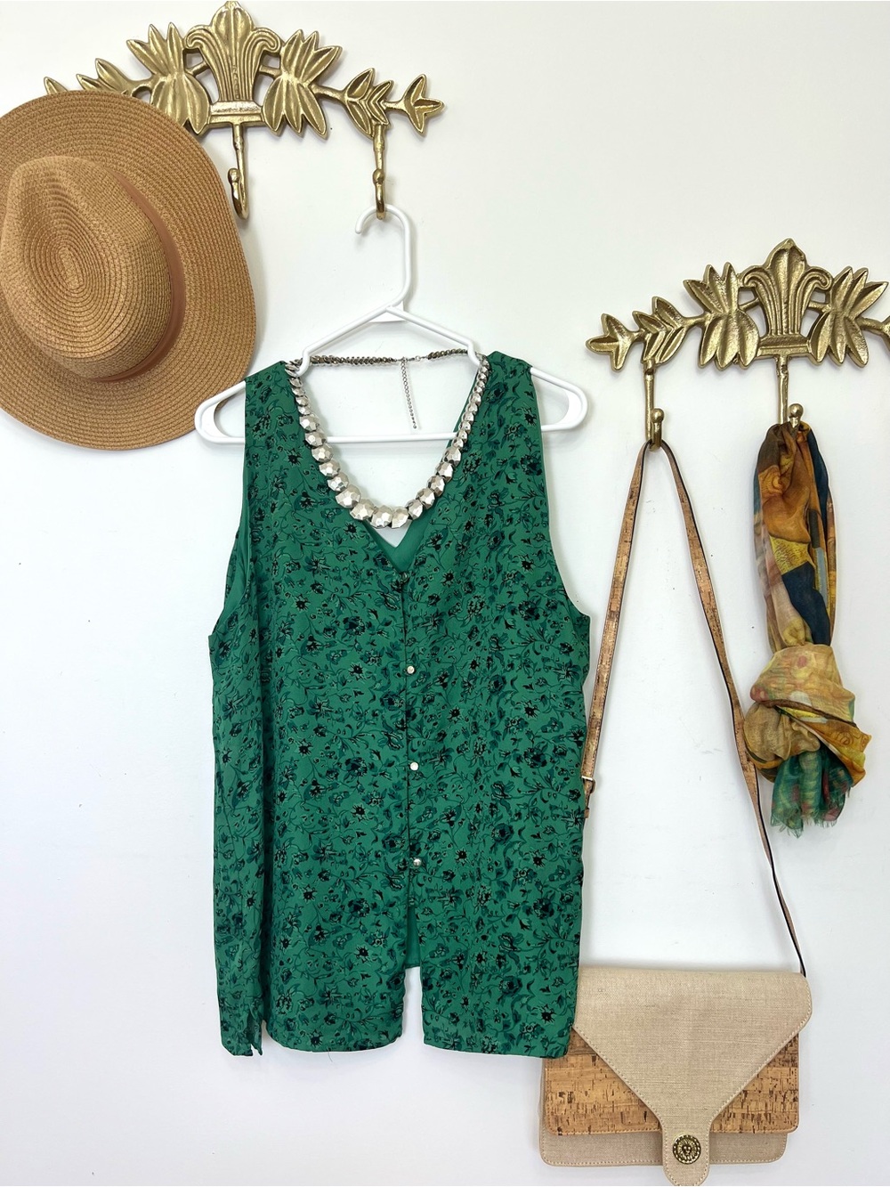 Green Floral Sleeveless Button Front Top XL
